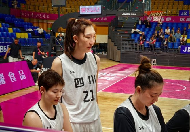 篮38分大胜武汉 进决赛战江苏冲4连冠ky开元棋牌全锦赛：韩