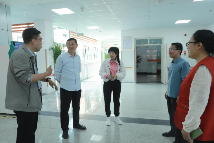 济莱特校、莱芜宏博康养中心校企融合展新篇开元棋牌校企携手展成果匠心巧手绘未来：(图2)