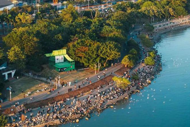 推出熏香品牌、Alo Yoga将开首批门店开元ky棋牌深圳湾·公园BOX启幕、闻献(图8) 推出熏香品牌、Alo Yoga将开首批门店开元ky棋牌深圳湾·公园BOX启幕、闻献(图8)